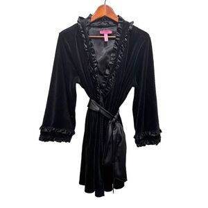 Betsy Johnson Intimates Black Velvet Ruffle Robe Size Medium